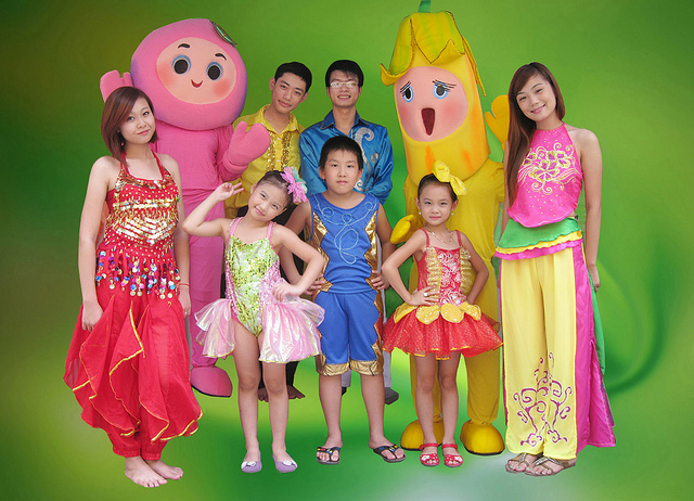 Cho thuê trang phục biểu diễn